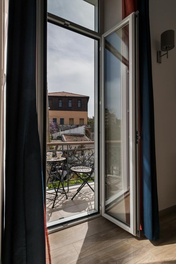 Camara * La Canea